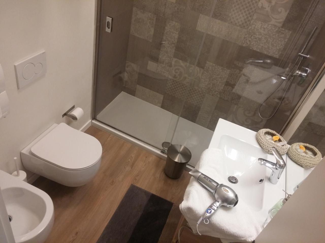 Casa Antico Borgo Di Varenna Appartement Buitenkant foto